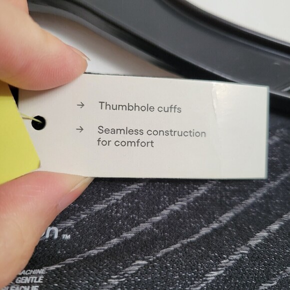 NEW All In Motion Striped Charcoal Black Gray Long Sleeve Seamless Top Size Med - Picture 12 of 14